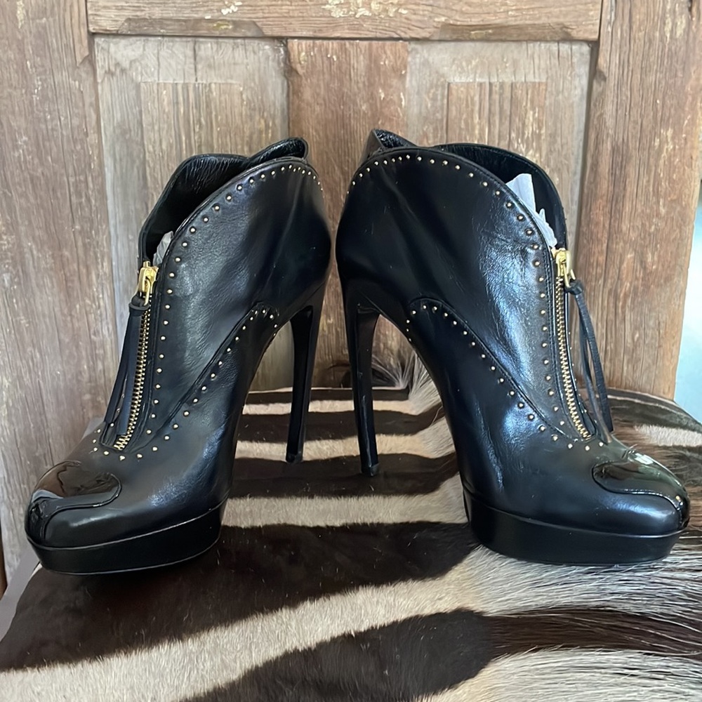 Alexander McQueen Blk Smooth & Patent Leather Gold Studded Platform Heels 38.5 - Picture 4 of 12